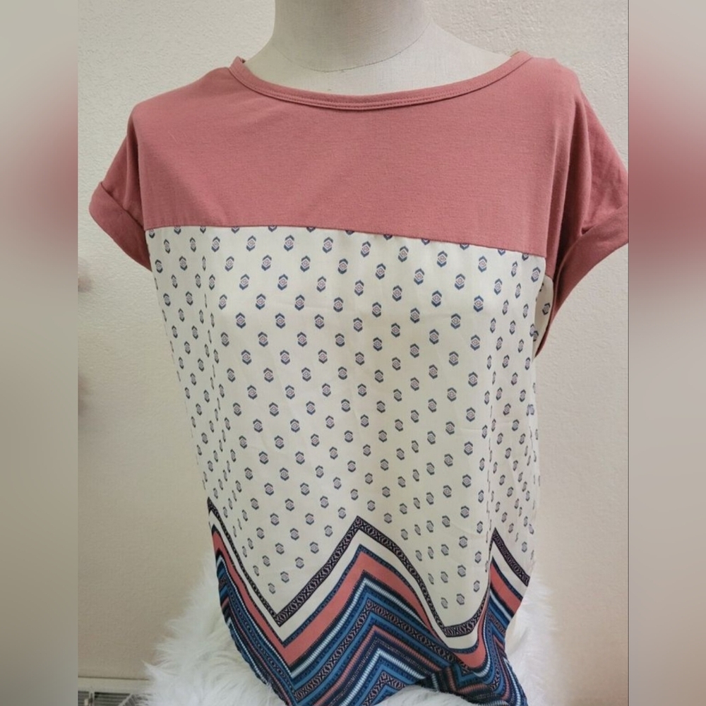 Rewind Coral and Cream Geometric Short Sleeve Top Suze Medium.